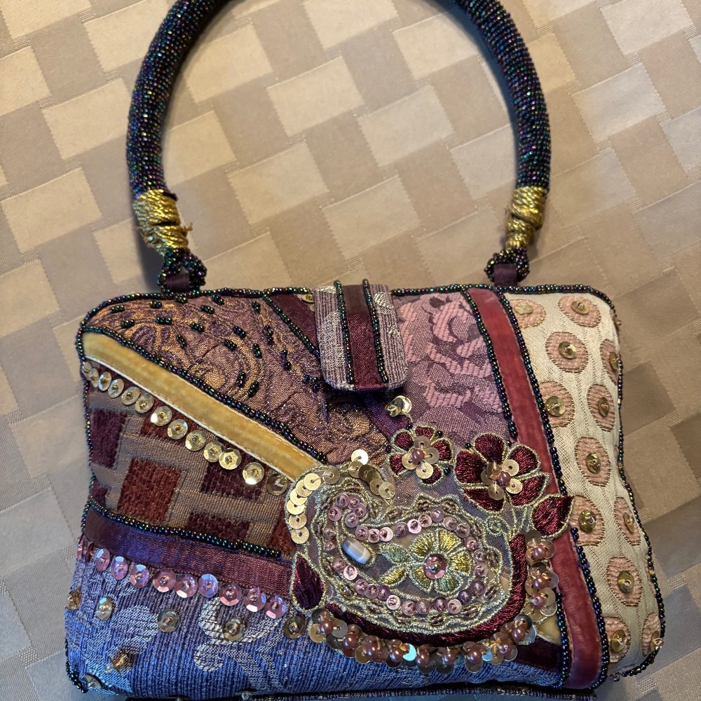 Vintage beaded handbag with sequins